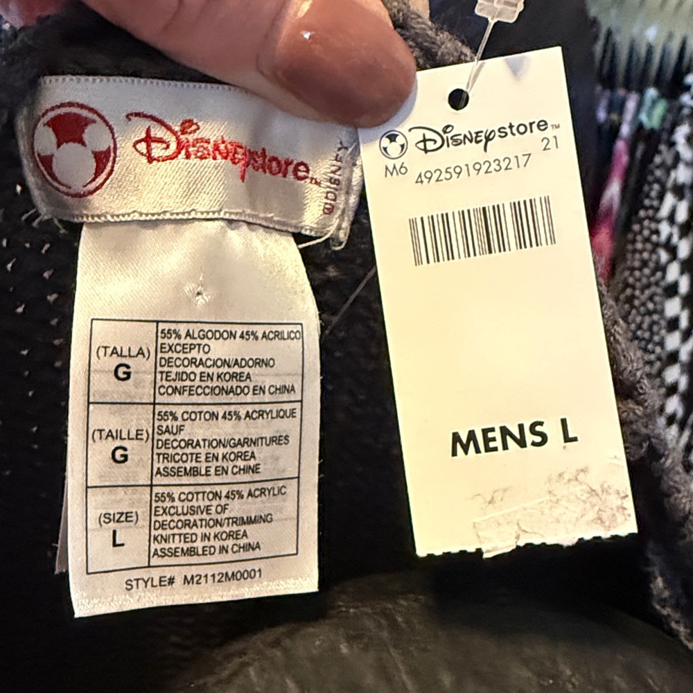 Disney grey Big Bad Wolf men’s sweater Size Large NWT - Picture 5 of 6
